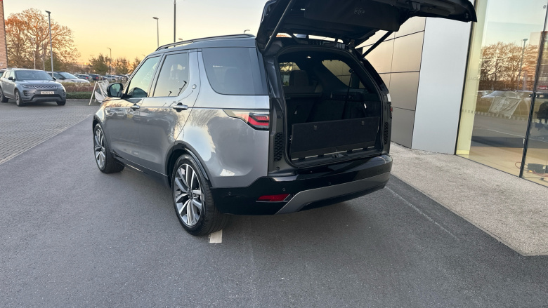 Land Rover Discovery 3.0 D350 Dynamic SE 5dr Auto Diesel Station Wagon